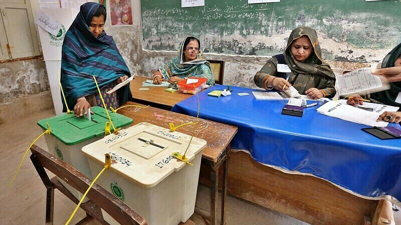 ECP announces polling schedule for 33 vacant NA seats