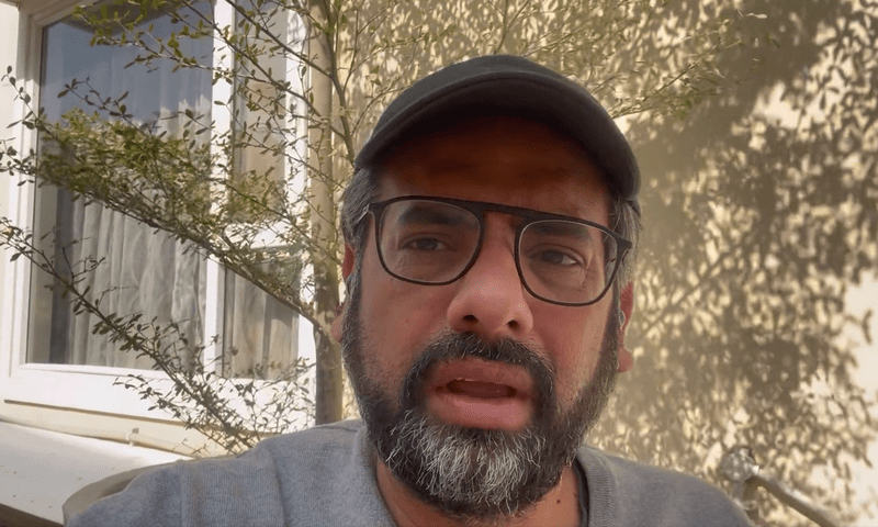 PTI leader advises people to sell dollars before greenback loses steam