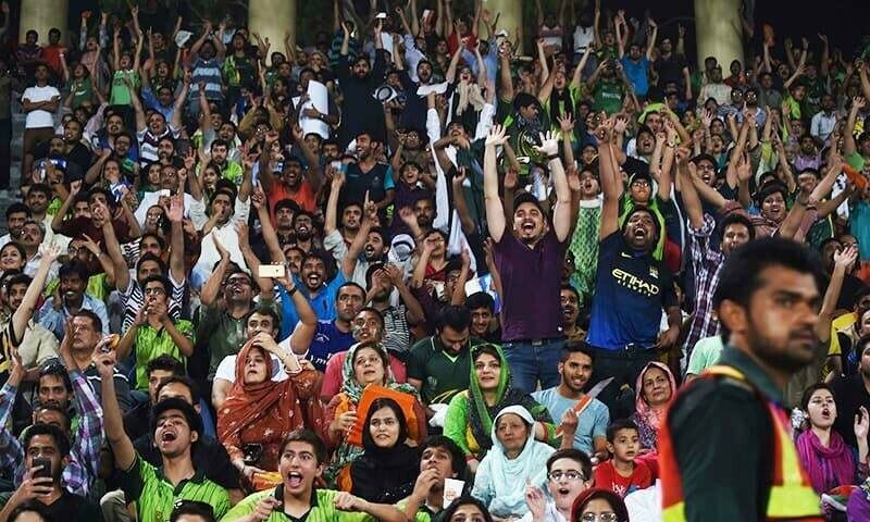 PCB brings season passes for weekday PSL8 matches