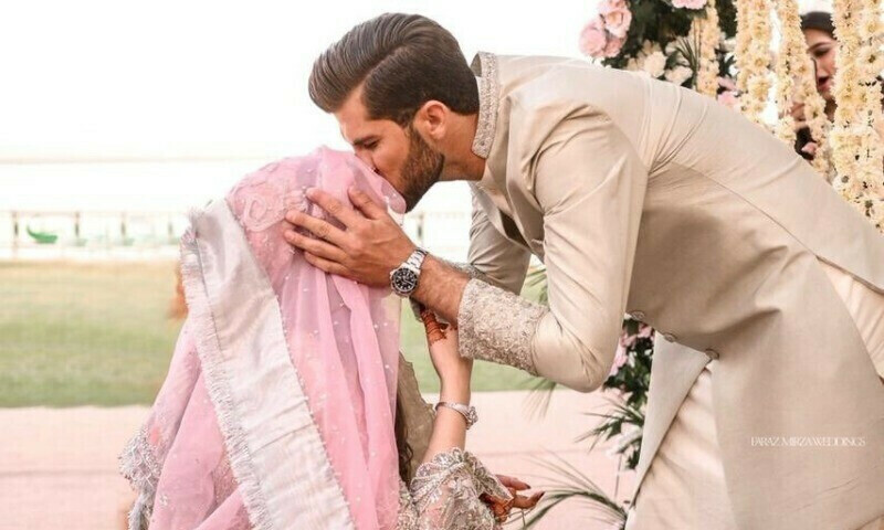 Afridi posts Shaheen, Ansha picture with heartwarming note