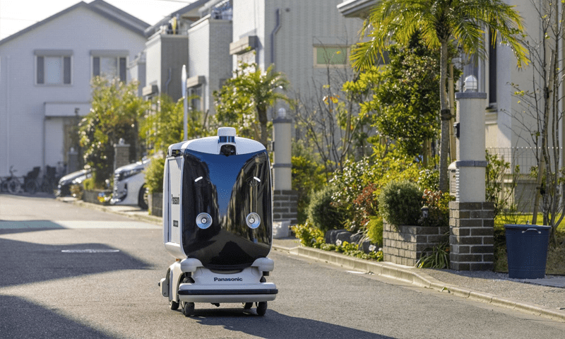 Japan rolls out &lsquo;humble and lovable&rsquo; delivery robots