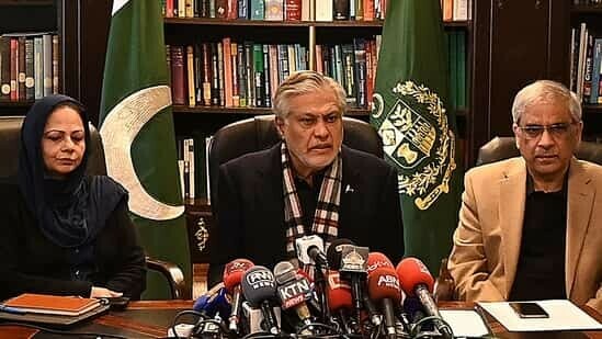 Pakistan-IMF resume talks in virtual meeting today
