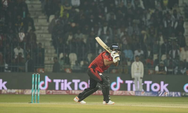 Qalandars snatch victory from jaws of defeat against Sultans