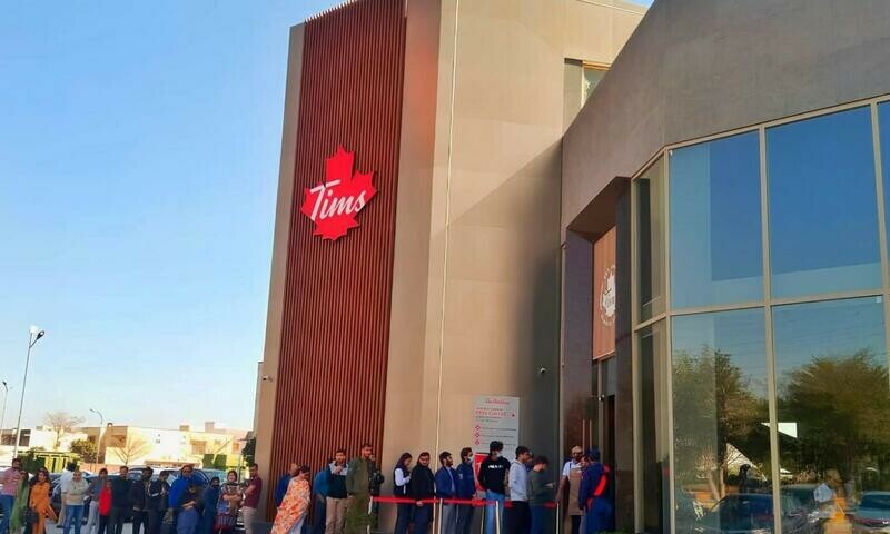 Coffee trumps economic crisis as Tim Hortons opens in Lahore