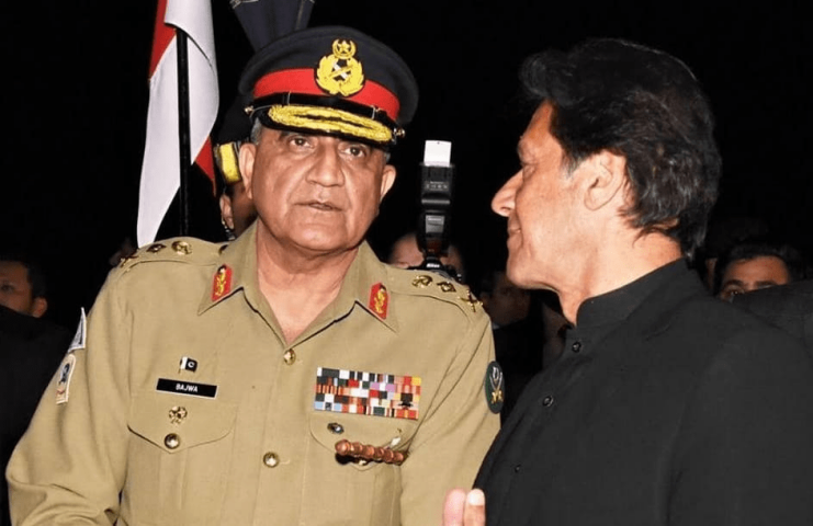 Imran Khan urges President Alvi to institute inquiry against Gen Bajwa