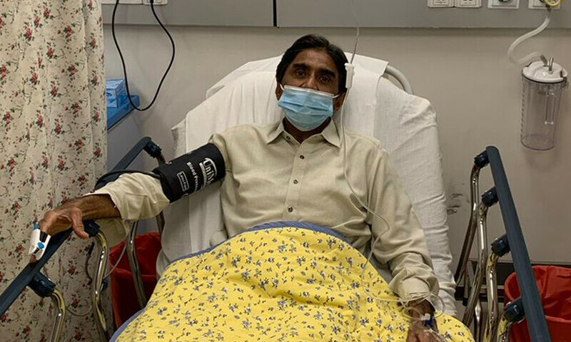 Pakistan cricket great Javed Miandad hospitalised in Karachi