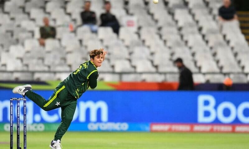 Dar equals record as Pakistan spin bowlers restrict West Indies