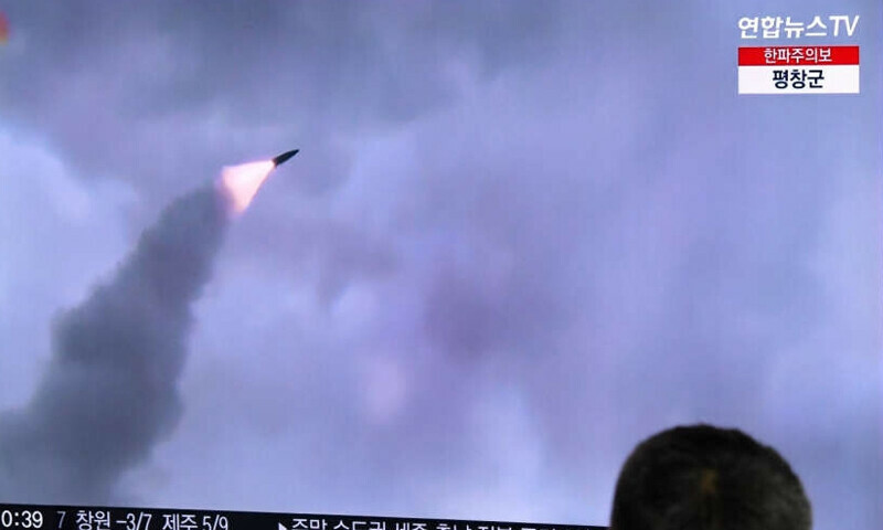 N. Korea fires ballistic missiles, warns of more action over US-S. Korea drills