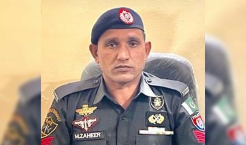 Karachi police constable martyred fighting street robbers