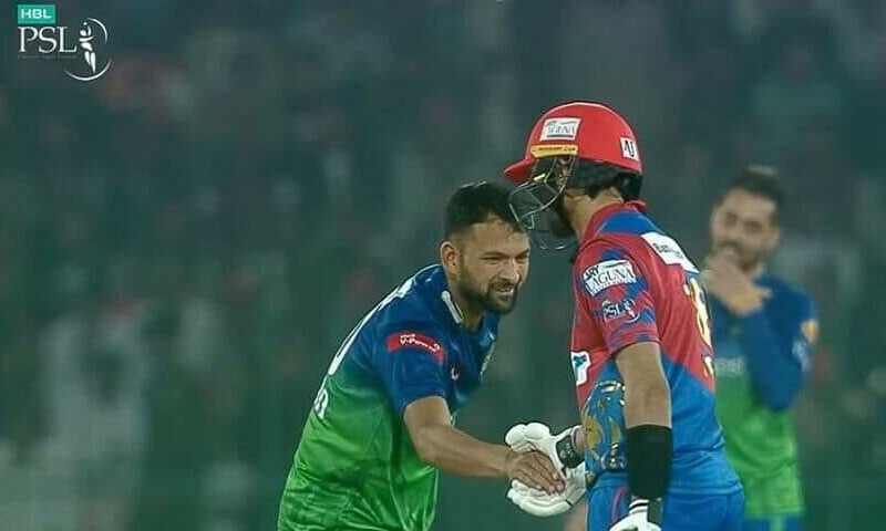 Ihsanullah, Malik handshake goes viral on social media