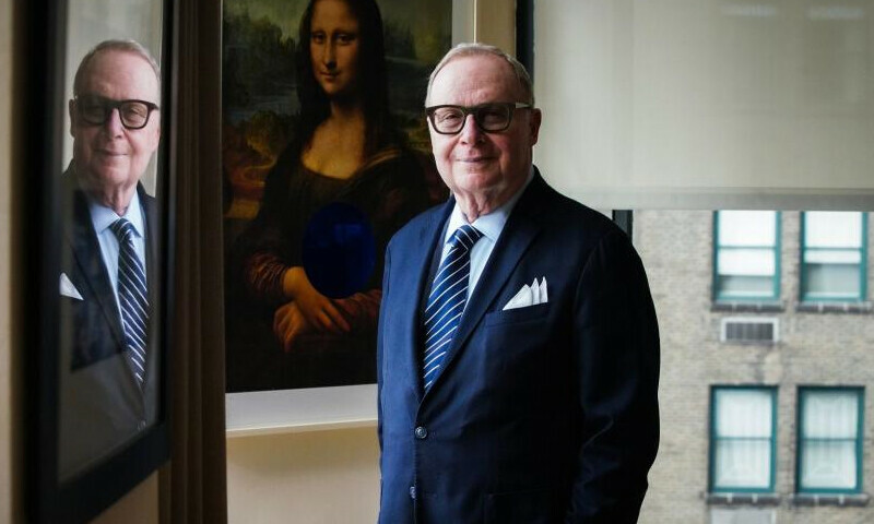 Billionaire Thomas H. Lee dies of suicide: report