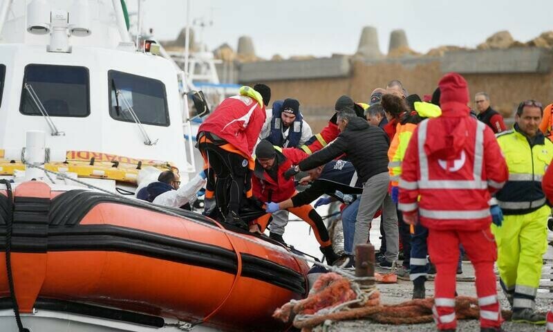 Four Pakistanis migrants missing after Italy shipwreck: FO