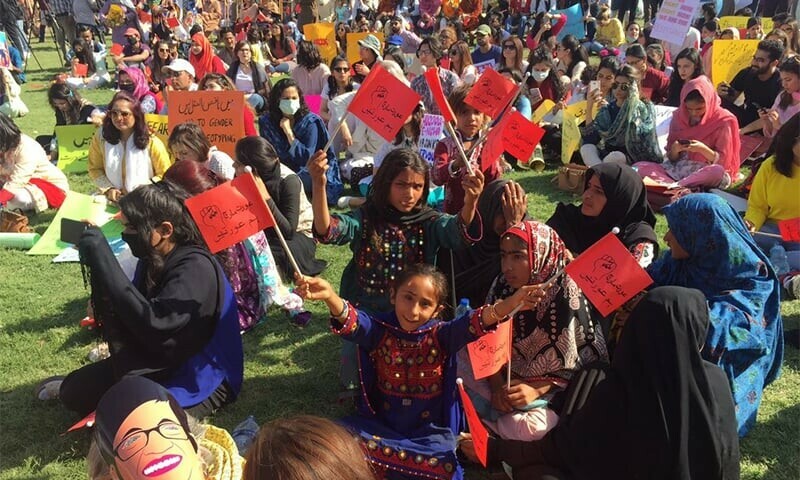 Punjab government won&rsquo;t be hindrance to Aurat March in Lahore: minister