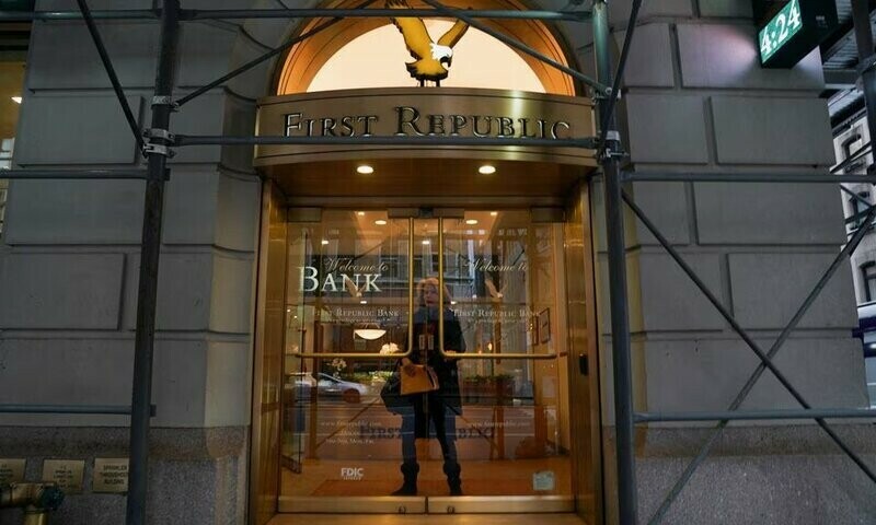 Bank lifelines ease global financial crisis fears