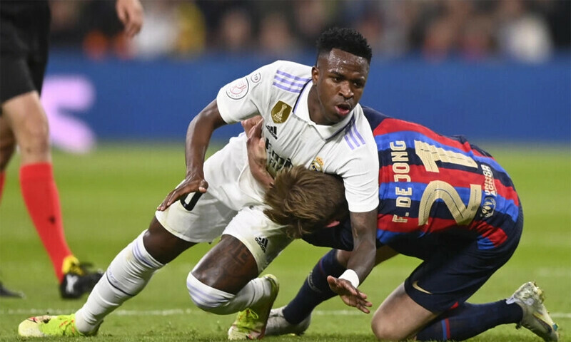 Barca can virtually clinch Liga title in decisive Clasico