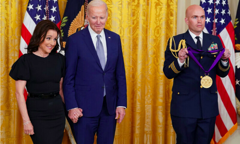 Biden honors Springsteen, Julia Louis-Dreyfus, Mindy Kaling