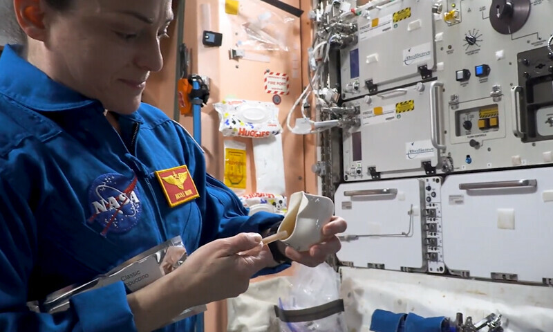NASA&rsquo;s new cup helps astronaut enjoy cappuccino in zero-gravity
