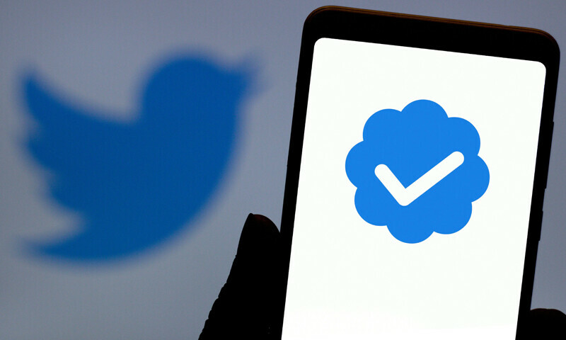 Only verified accounts can vote in Twitter polls from April 15, says Musk