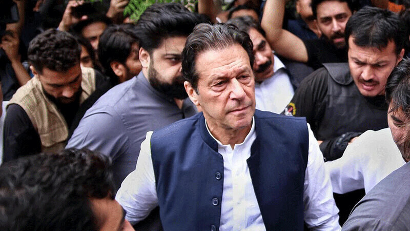 Imran seeks restoration of bailable warrants in judge threat case