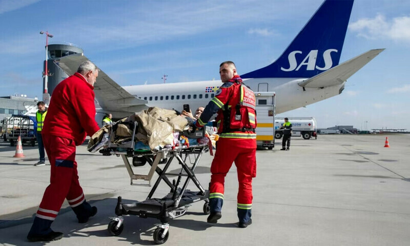 The flying hospital bringing Ukraine&rsquo;s wounded west