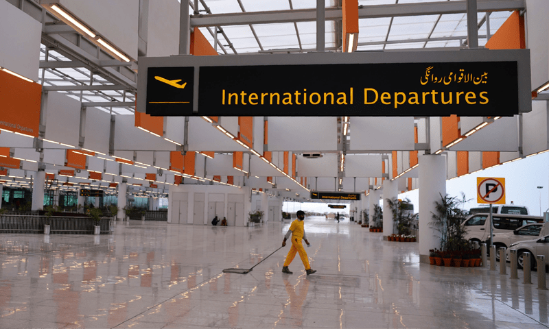 Pakistan kicks off outsourcing operations, assets at three airports