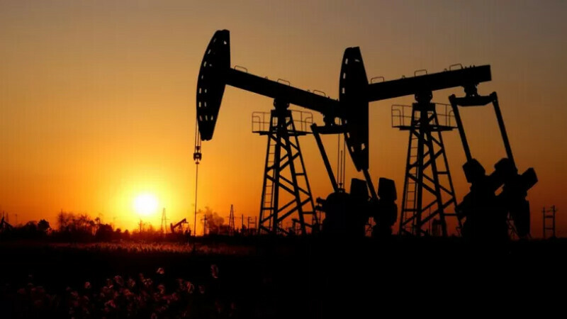 Oil prices soar almost 6% after OPEC+ output cut