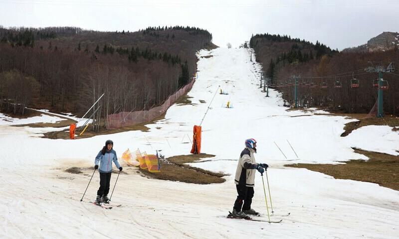 Italy&rsquo;s ski industry fires cannon against climate change