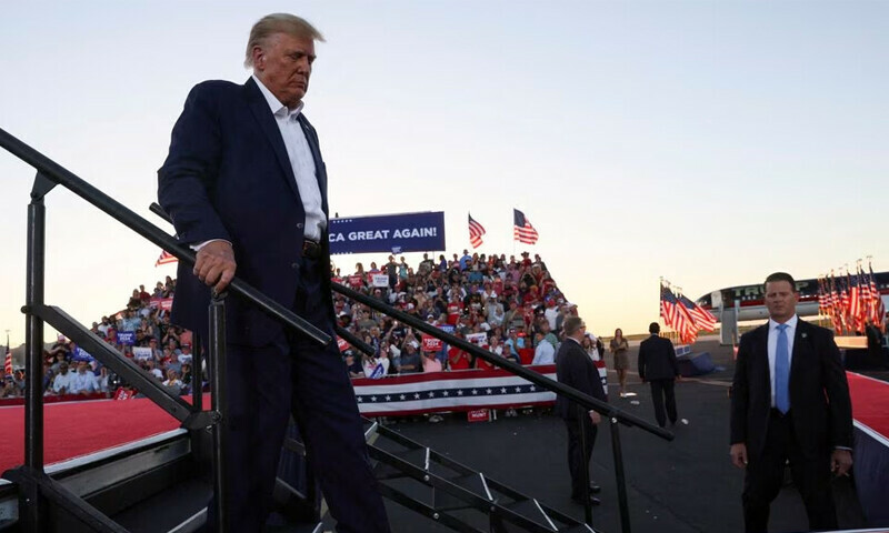 Trump to fly to New York for court surrender amid tight security
