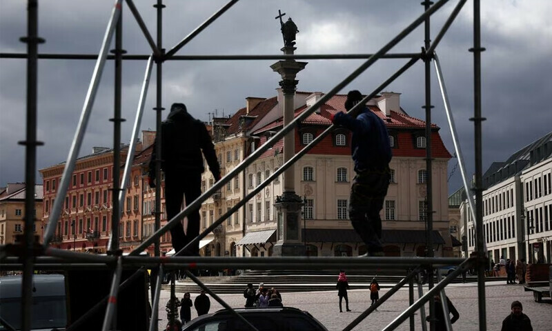 Ukraine&rsquo;s Zelenskiy heads to Poland to deepen ties with Western ally