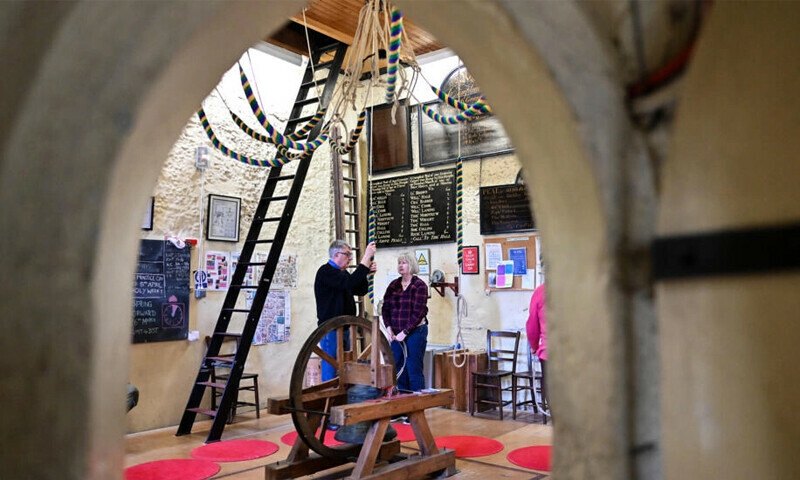 UK bell enthusiasts clamour to &lsquo;ring for the king&rsquo;