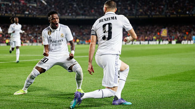 Benzema hits hat-trick as &lsquo;complete&rsquo; Madrid smash Barca to reach Copa final