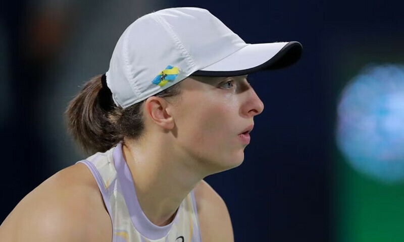 Tennis should have banned Russian, Belarusian players: Swiatek