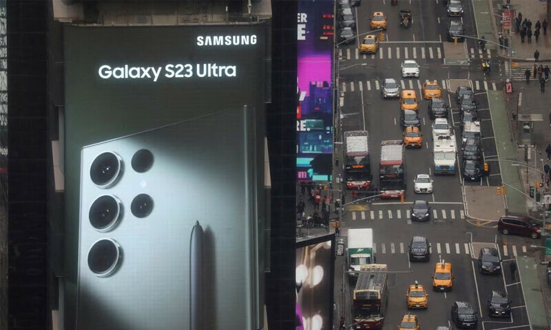 Samsung to cut chip output to ride out downturn; shares rally