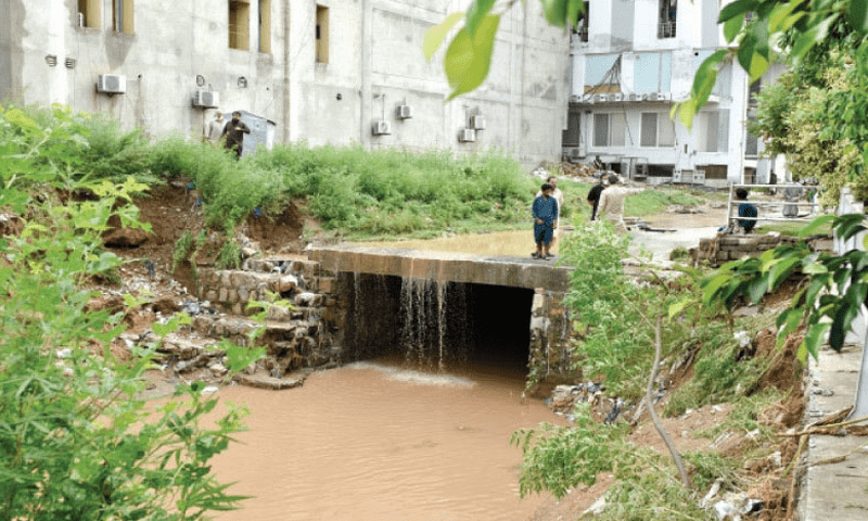 Islamabad men claim CDA sold them nullah disguised as plot