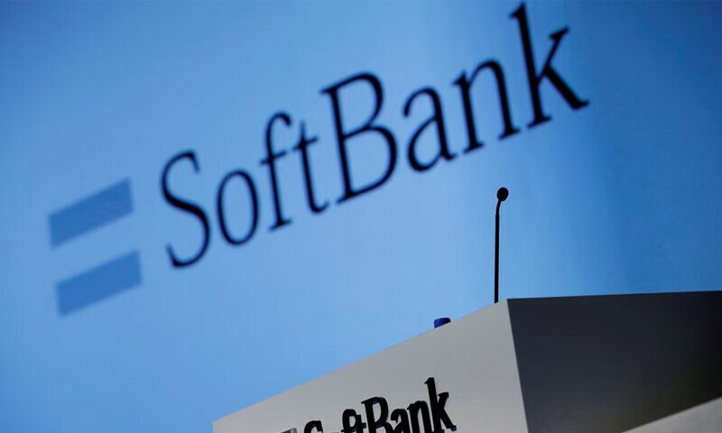 Alibaba shares plunge on SoftBank&rsquo;s stake sale report