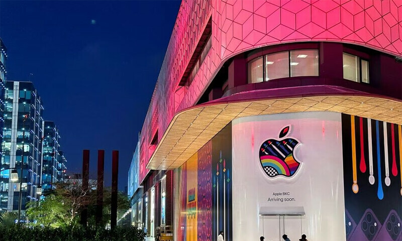 Apple&rsquo;s India sales hit $6bn in year through March: Bloomberg News