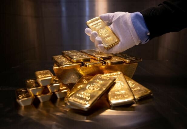 Gold prices increase by Rs1,100