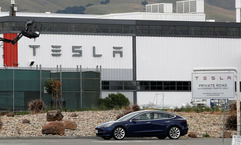 Tesla&rsquo;s California market share tumbles despite aggressive price cuts
