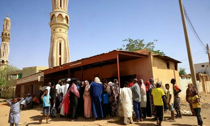 Sudan army okays foreign evacuation as Khartoum battle rages