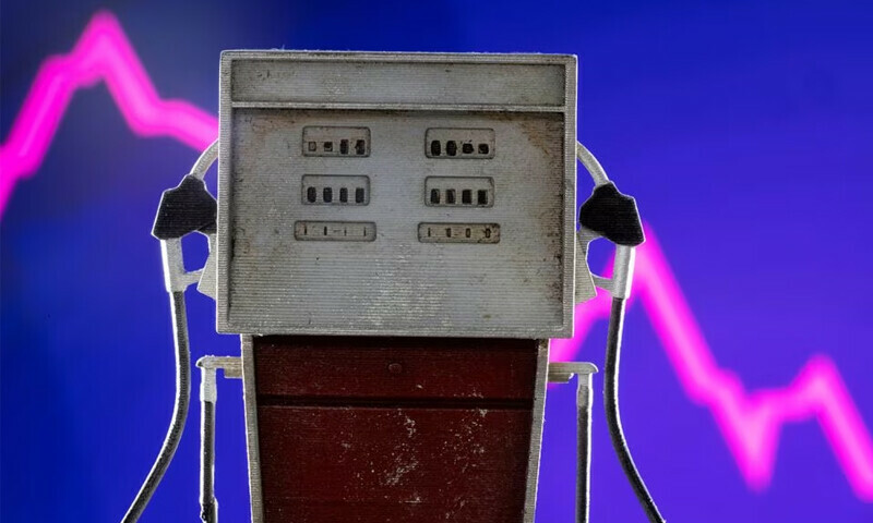 Oil prices stable as investors ponder China demand, rate hikes