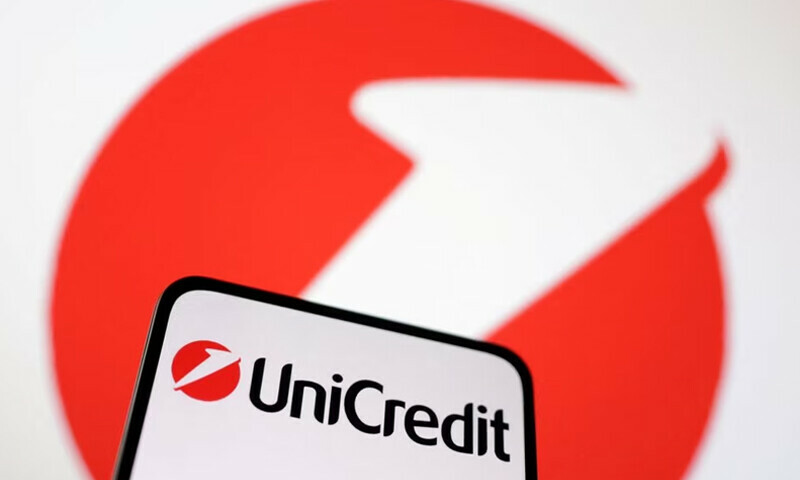UniCredit fails to win support for pay policy from major shareholder Allianz