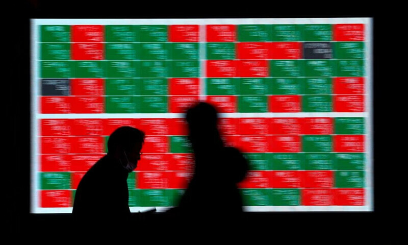 Asian shares sink on banking jitters, US economic concerns