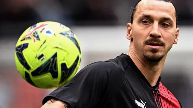 Ibrahimovic&rsquo;s season at risk after calf injury