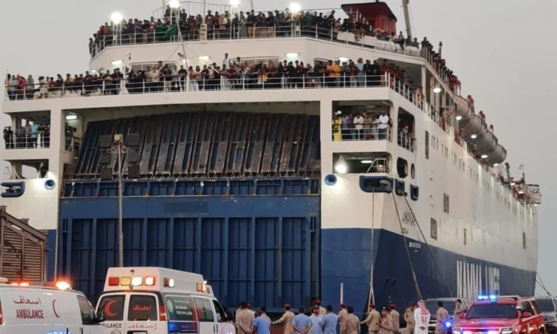 Pakistan completes evacuations from conflict-hit Sudan