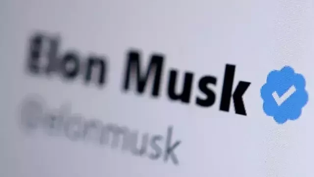 Companies wary as Twitter checkmark policy fuels imposter accounts