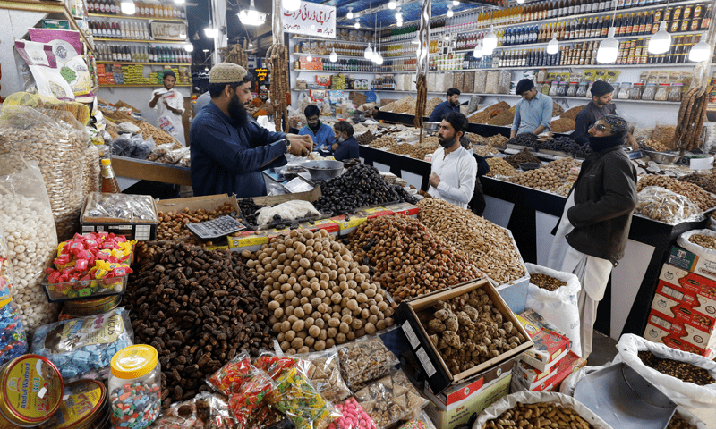 Food pushes Pakistan inflation to record 36.4% in April