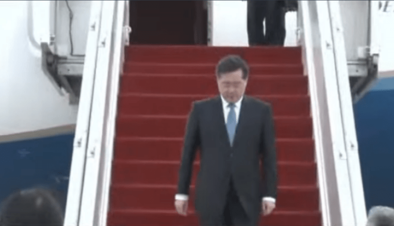 Afghan and Chinese foreign ministers arrive in Islamabad for trilateral talks