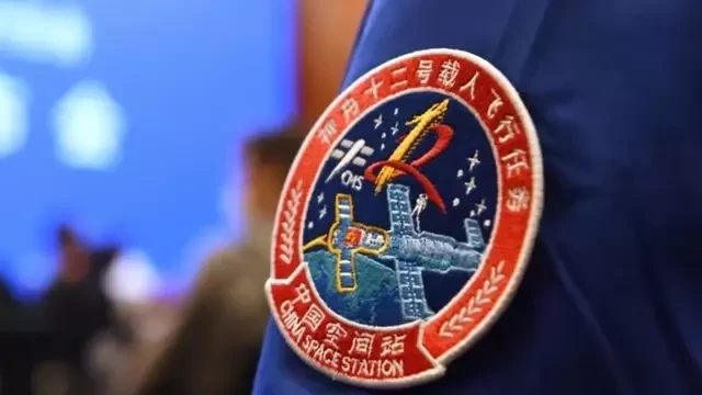 Mystery Chinese spacecraft returns to Earth after 276 days