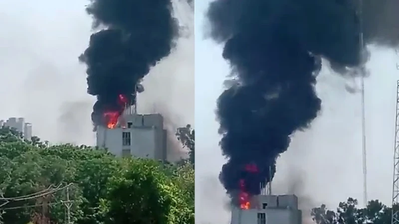 Protestors set Radio Pakistan building on fire in Peshawar