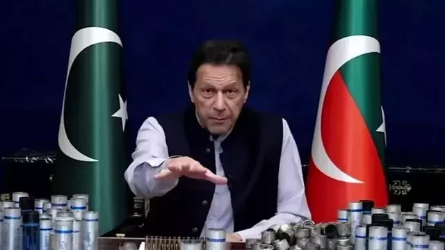 Imran Khan&rsquo;s U-turn from military&rsquo;s man to army critic